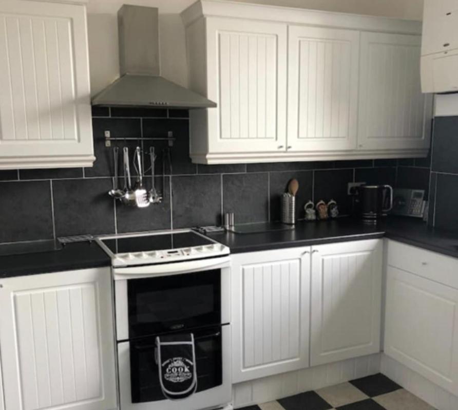 Captivating 2-Bed Apartment In Isle Of Bute Rothesay Εξωτερικό φωτογραφία